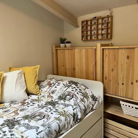 Haza Apartment *